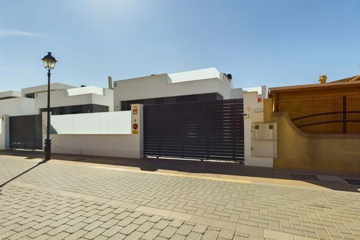 Image No.39-3 Bed Villa for sale