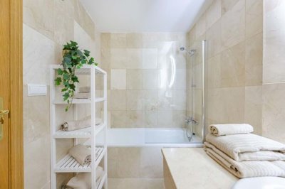 1447-644218-78d1f4f8b6655591b02d22fabb36a692d