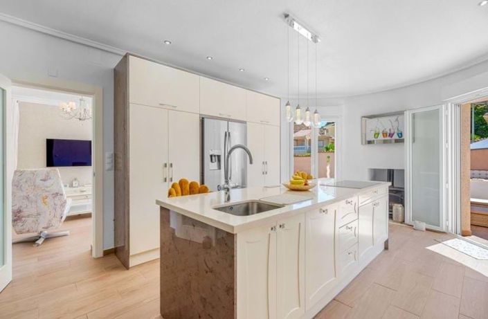 Image No.9-3 Bed Villa for sale