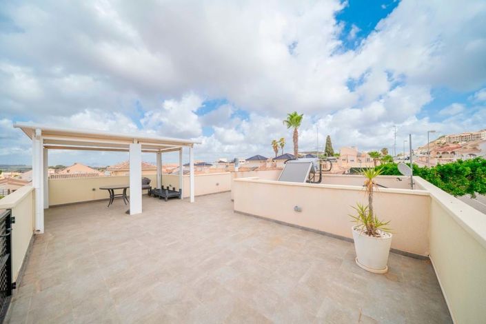 Image No.36-2 Bed Property for sale