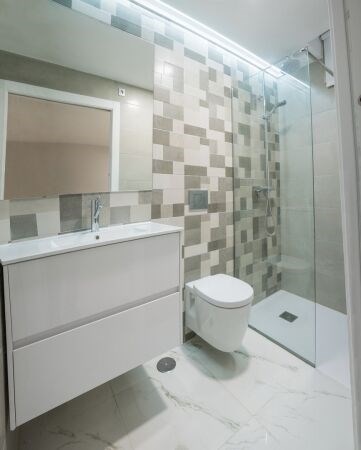 Image No.11-3 Bed Property for sale