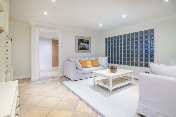 Image No.30-6 Bed Villa for sale