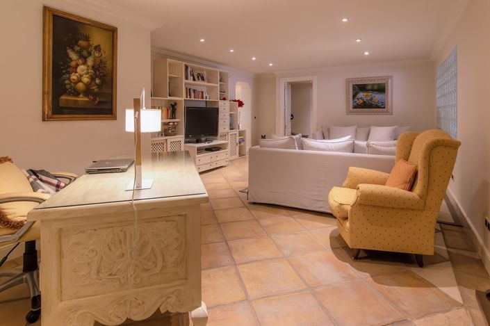 Image No.31-6 Bed Villa for sale