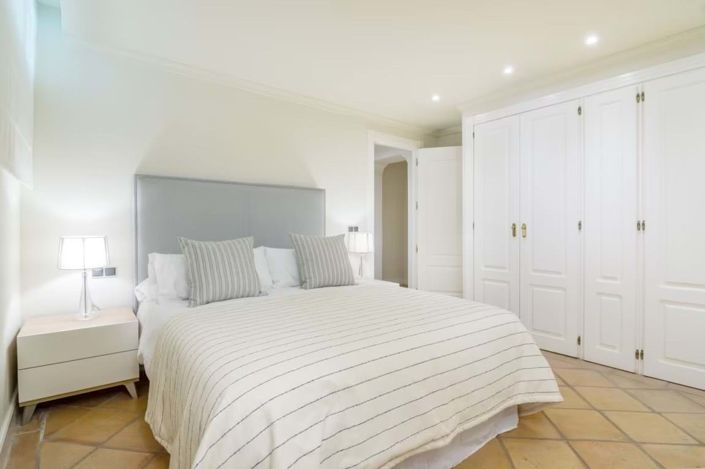 Image No.47-6 Bed Villa for sale