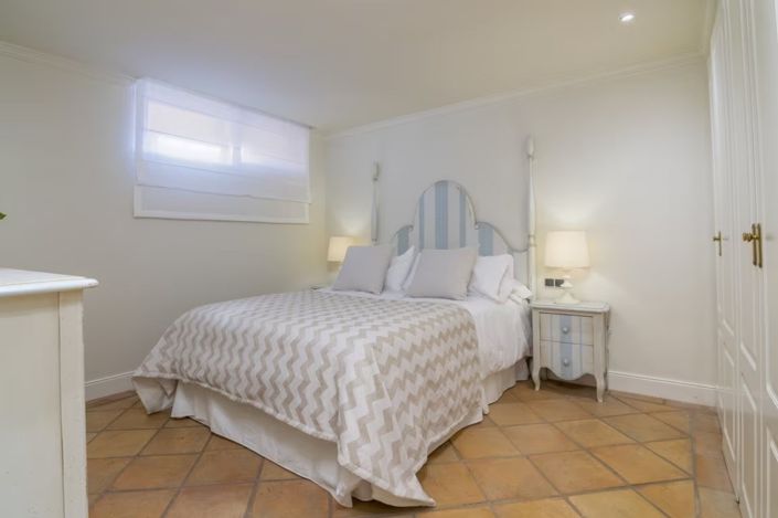 Image No.48-6 Bed Villa for sale