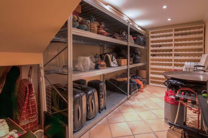 Image No.68-6 Bed Villa for sale