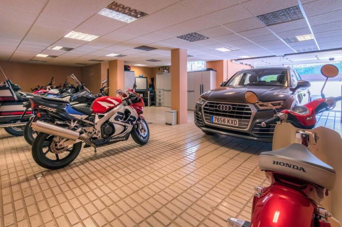 Image No.69-6 Bed Villa for sale