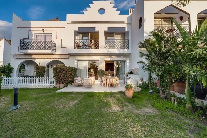 Image No.2-4 Bed Townhouse for sale