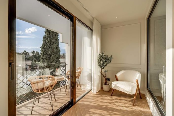 Image No.32-4 Bed Townhouse for sale