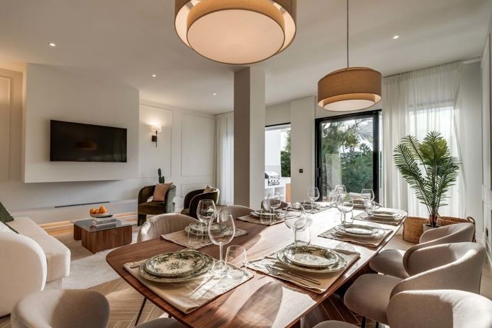 Image No.4-4 Bed Townhouse for sale