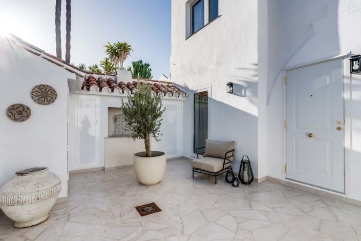 Image No.48-4 Bed Townhouse for sale