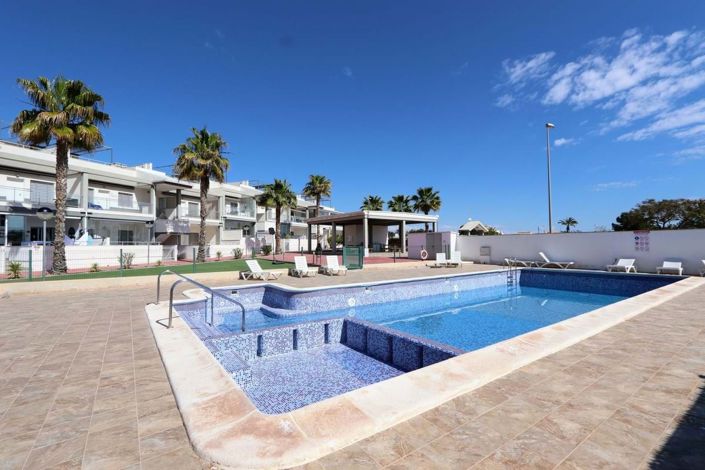 Image No.33-2 Bed Apartment for sale