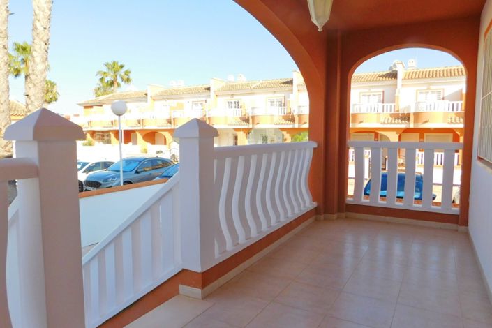 Image No.8-3 Bed Townhouse for sale