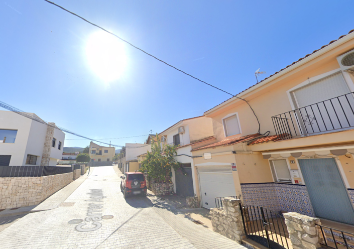 Image No.2-5 Bed Townhouse for sale