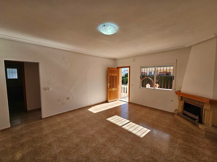 Image No.4-3 Bed Villa for sale