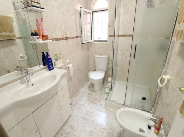 Image No.10-2 Bed Villa for sale