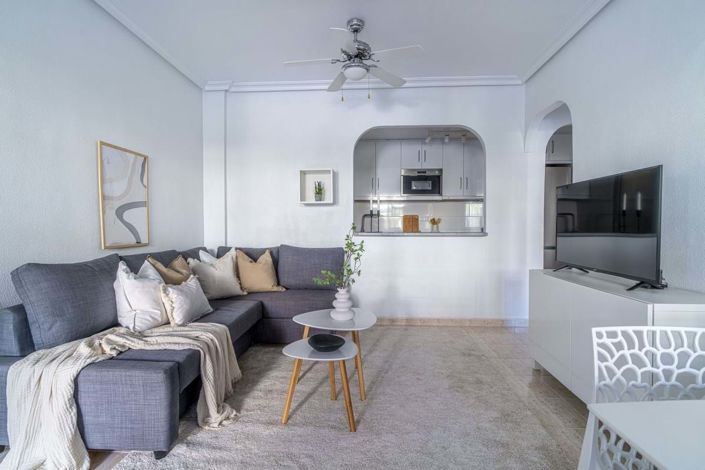 Image No.3-Appartement de 2 chambres à vendre à Orihuela Costa