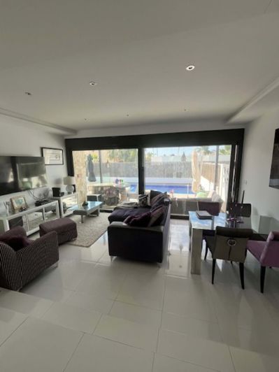 Image No.20-3 Bed Villa for sale