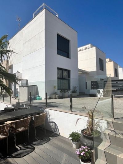 Image No.50-3 Bed Villa for sale