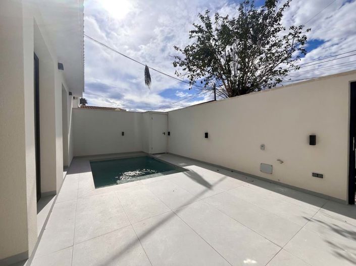 Image No.27-3 Bed Bungalow for sale