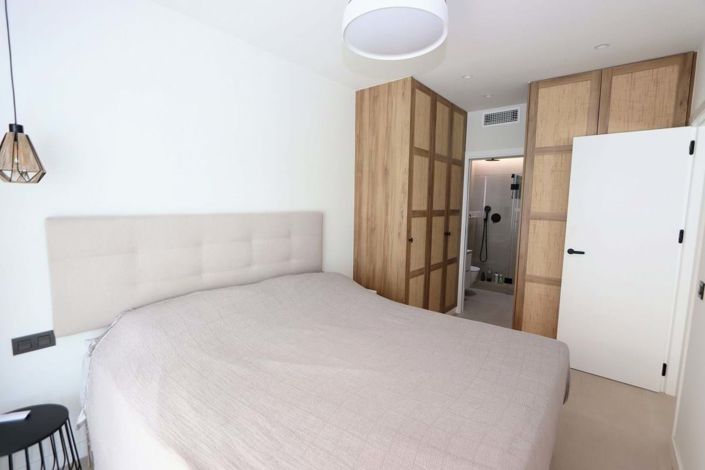 Image No.14-3 Bed Apartment for sale