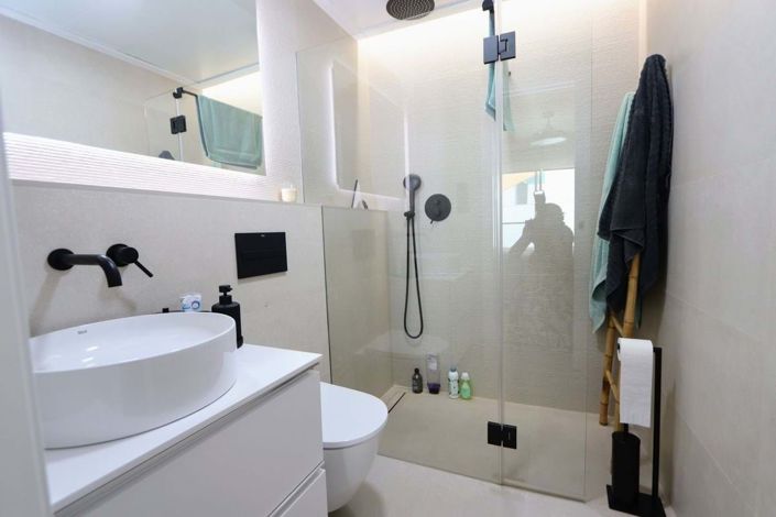 Image No.15-3 Bed Apartment for sale