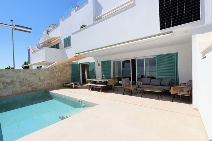 Image No.19-3 Bed Apartment for sale