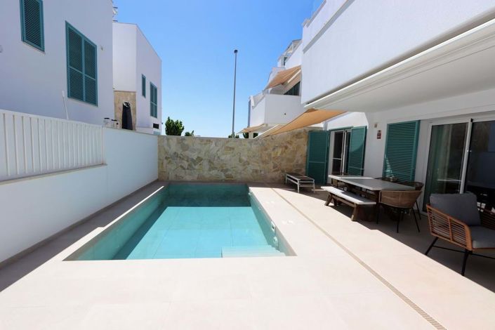 Image No.20-3 Bed Apartment for sale