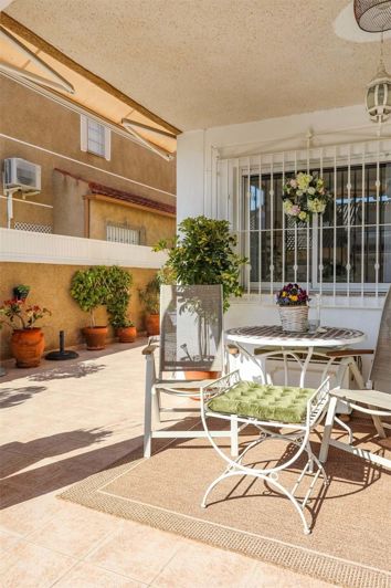 Image No.5-2 Bed Semi-Detached for sale