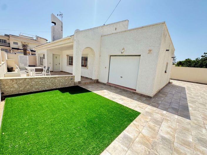 Image No.2-Villa de 3 chambres à vendre à Alicante