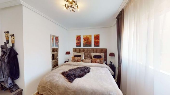 Image No.12-3 Bed Semi-Detached for sale