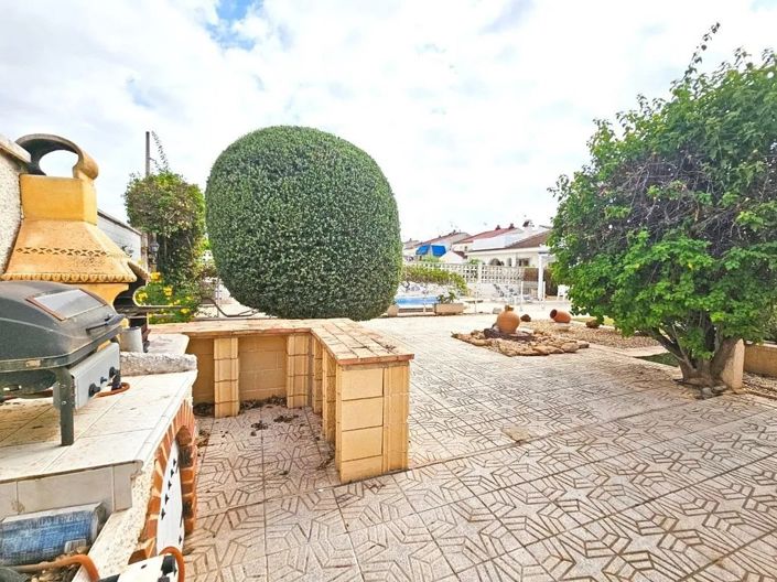 Image No.10-3 Bed Villa for sale