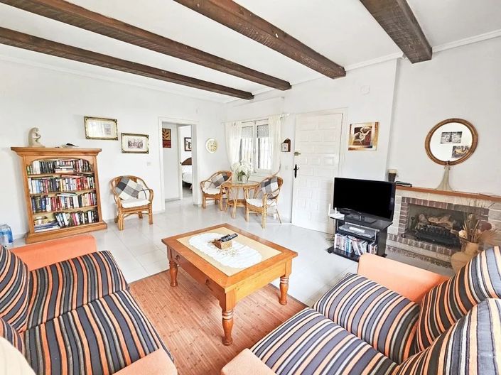 Image No.19-3 Bed Villa for sale