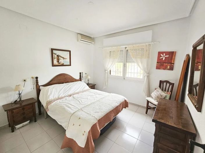 Image No.27-3 Bed Villa for sale