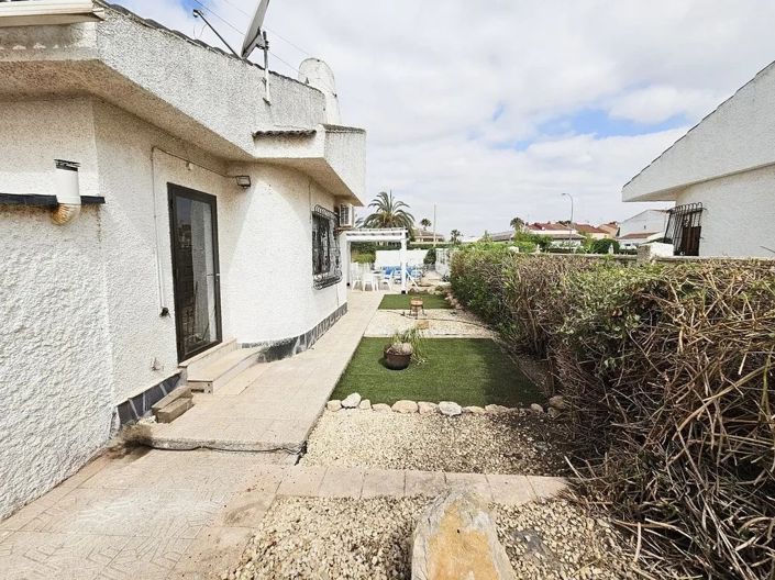 Image No.36-3 Bed Villa for sale