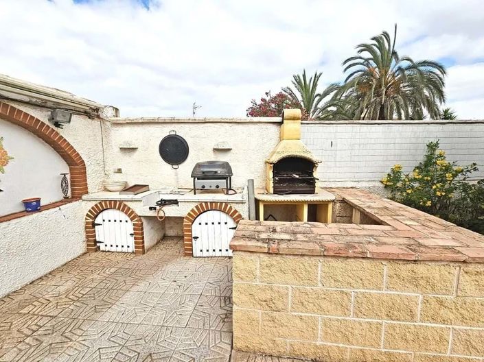 Image No.9-3 Bed Villa for sale