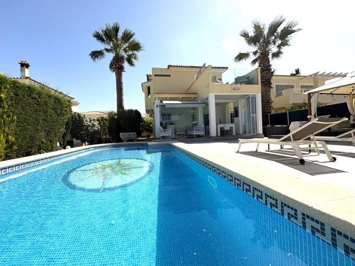 Image No.12-3 Bed Apartment for sale