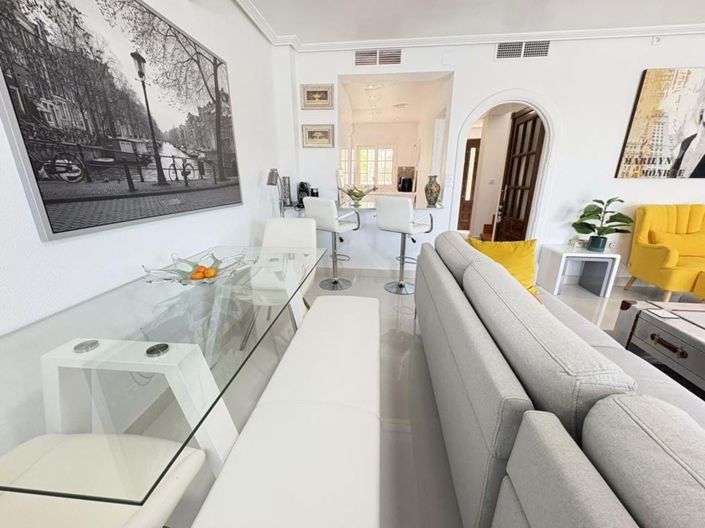 Image No.25-3 Bed Apartment for sale