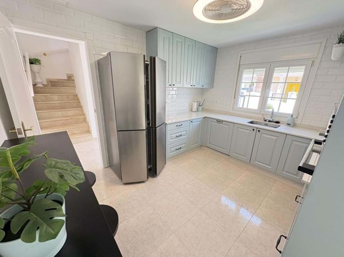 Image No.13-2 Bed Apartment for sale