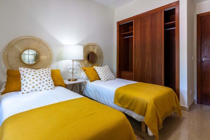 Image No.15-3 Bed Apartment for sale