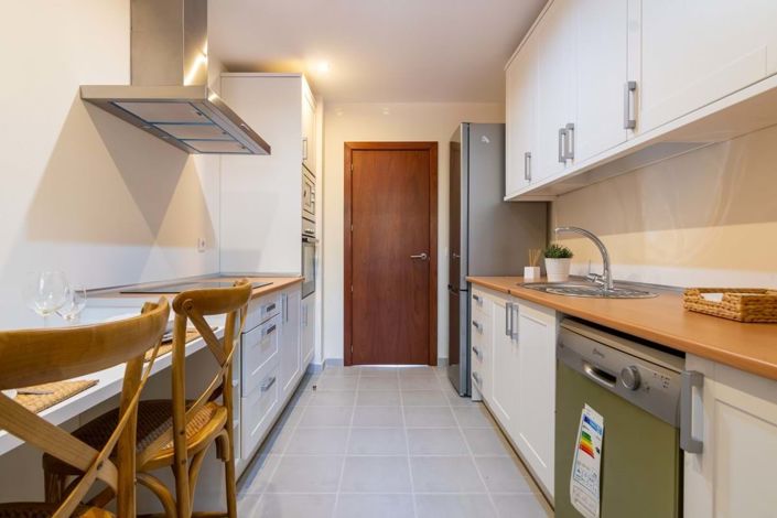 Image No.9-3 Bed Apartment for sale