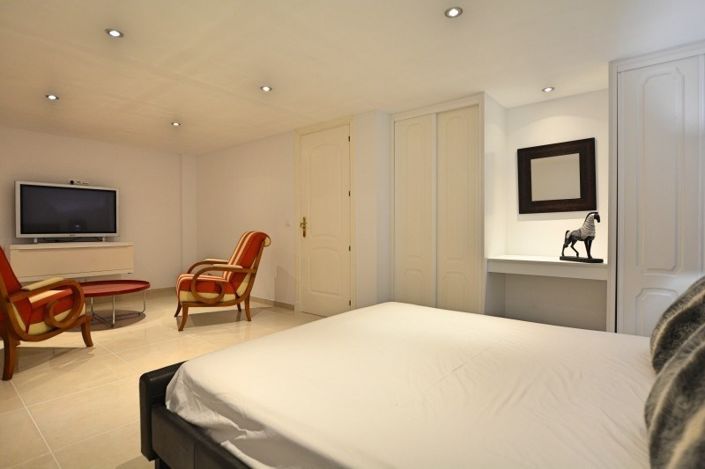 Image No.9-3 Bed Townhouse for sale