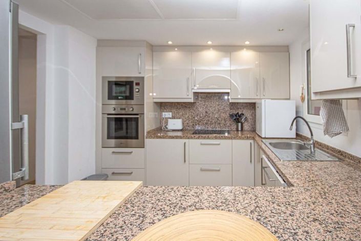 Image No.5-4 Bed Semi-Detached for sale