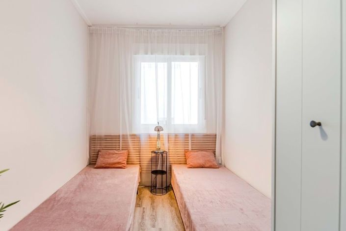 Image No.13-3 Bed Townhouse for sale