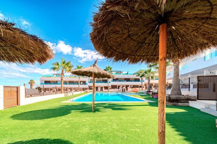 Image No.24-3 Bed Townhouse for sale