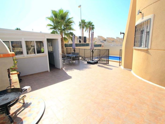 Image No.6-Villa de 5 chambres à vendre à Ciudad Quesada