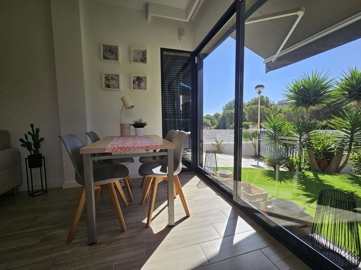 Image No.7-3 Bed Villa for sale