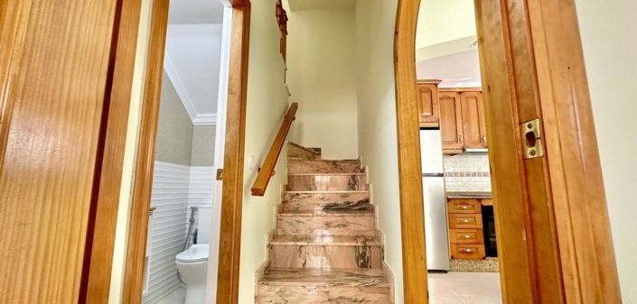 Image No.14-3 Bed Townhouse for sale