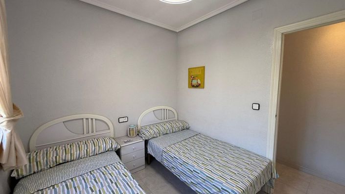 Image No.23-2 Bed Bungalow for sale