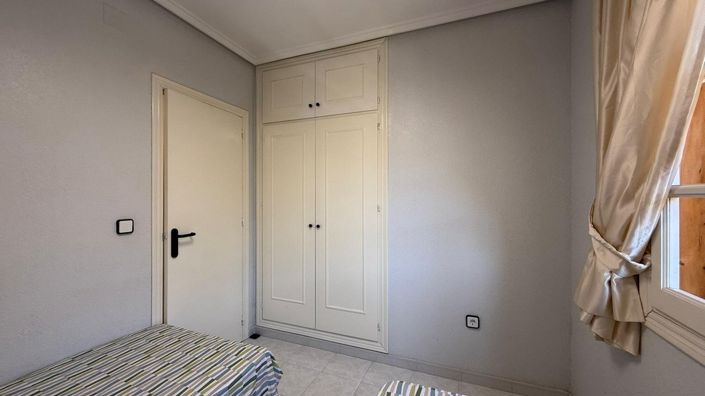 Image No.25-2 Bed Bungalow for sale